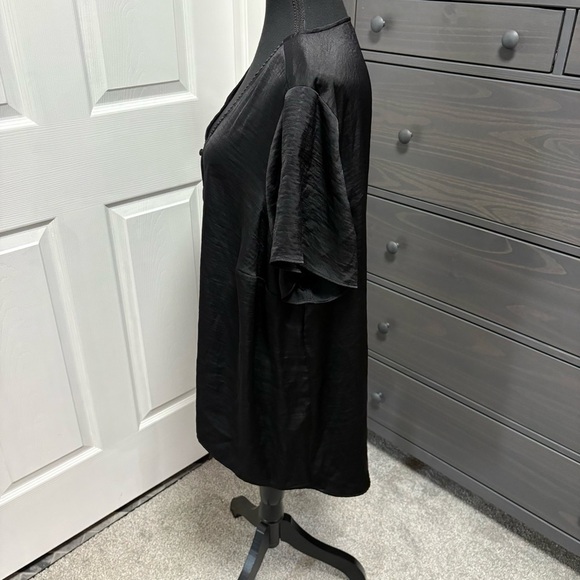 Torrid Top - Picture 2 of 7